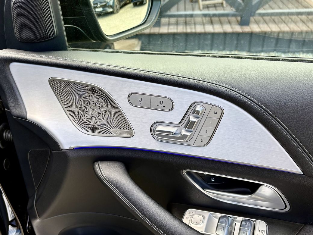 2025 Mercedes-Benz GLE Class