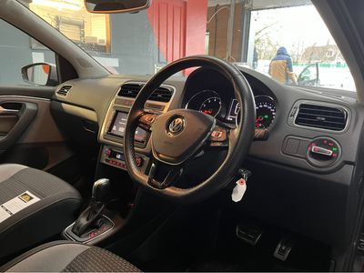 2017 Volkswagen Polo