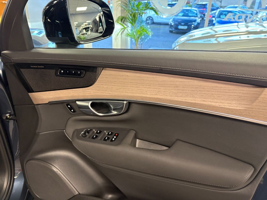 2025 Volvo XC90