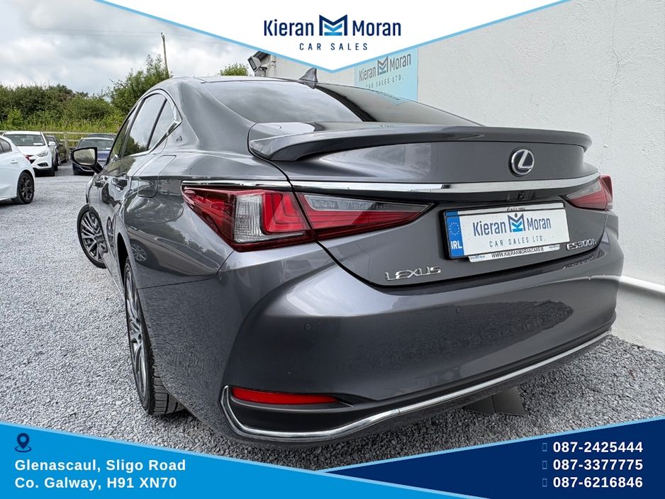 2021 Lexus ES 300h