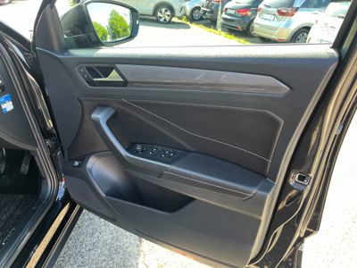 2023 Volkswagen T-Roc