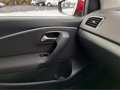 2016 Volkswagen Polo