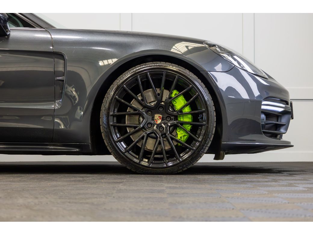 2018 Porsche Panamera