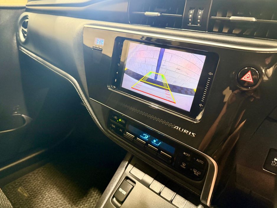 2016 Toyota Auris