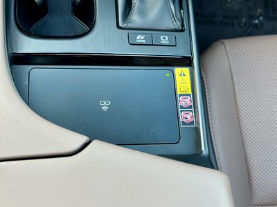2023 Lexus ES 300h