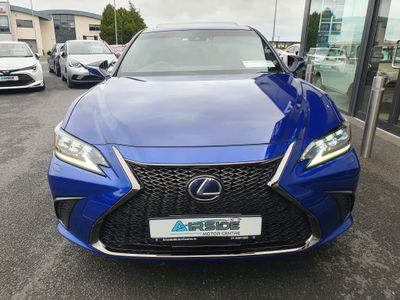 2019 Lexus ES 300h