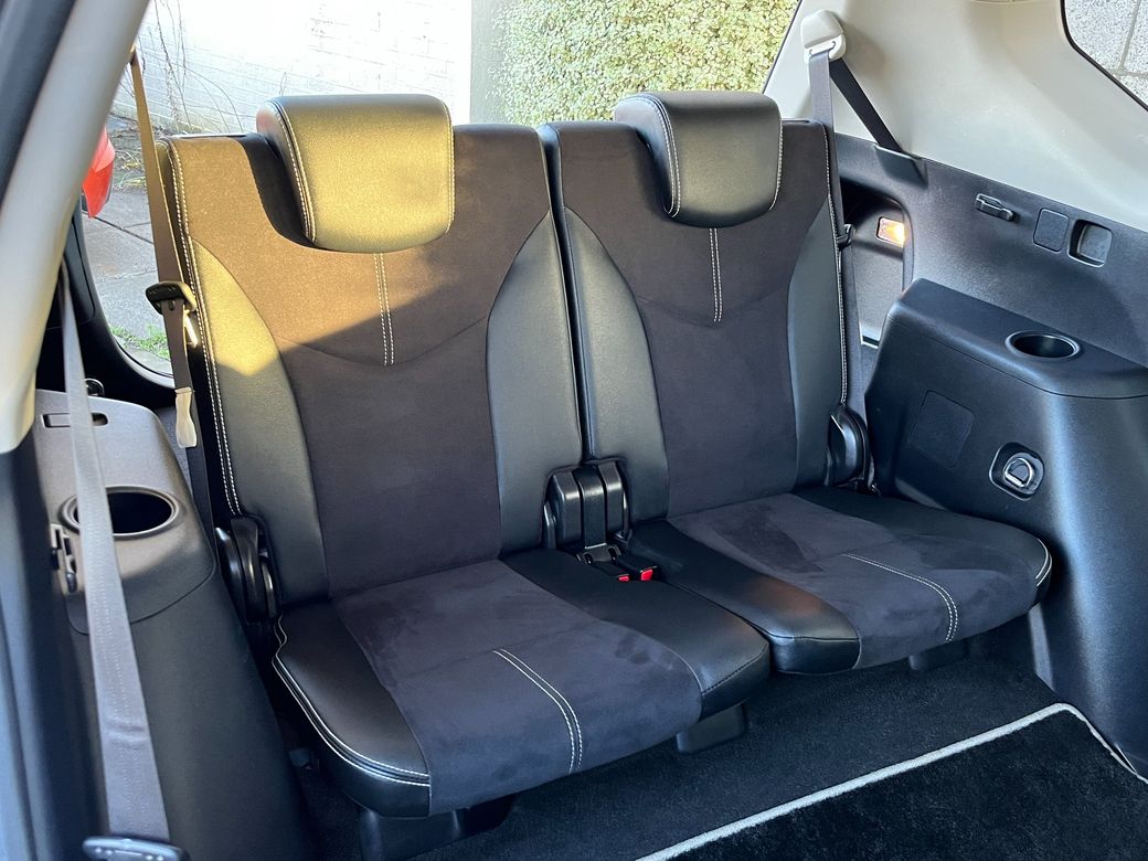 2015 Toyota Prius Alpha