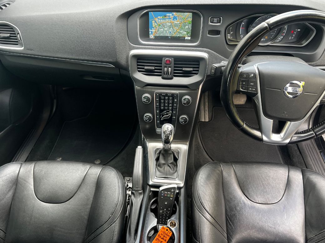 2015 Volvo V40