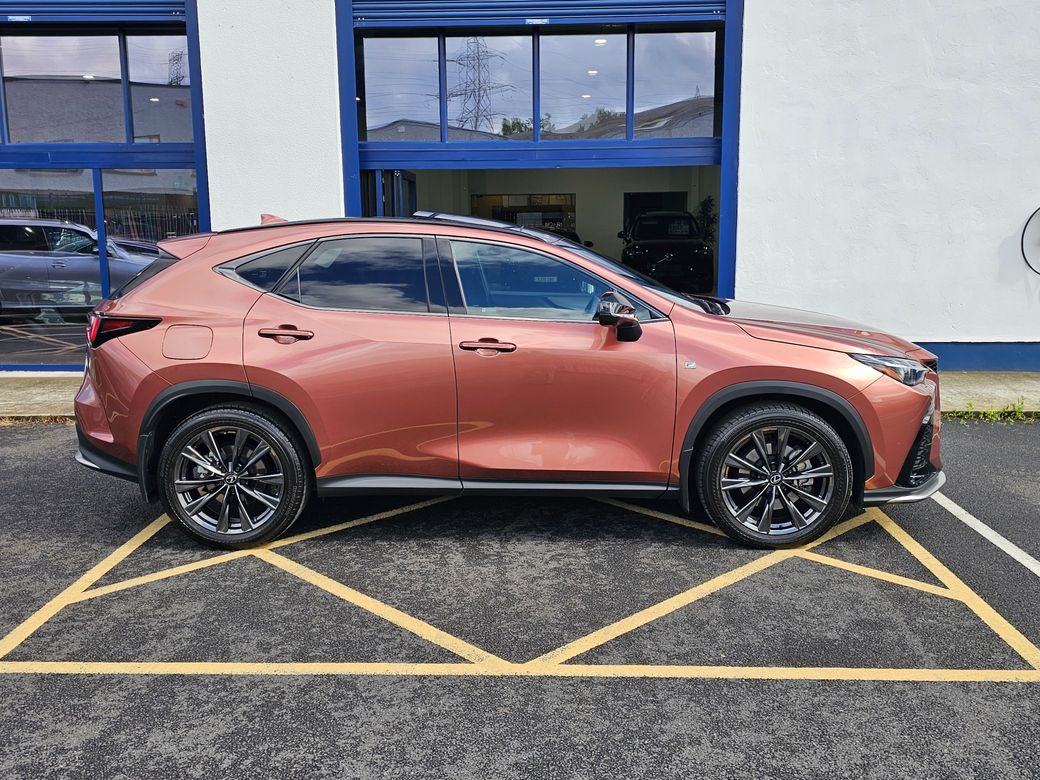 2025 Lexus NX 450H+