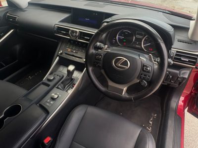 2020 Lexus IS 300h