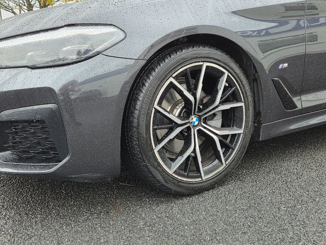 2022 BMW 5 Series