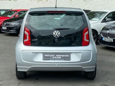 2015 Volkswagen up!