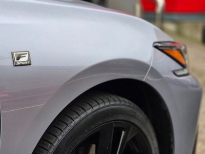 2023 Lexus ES 300h