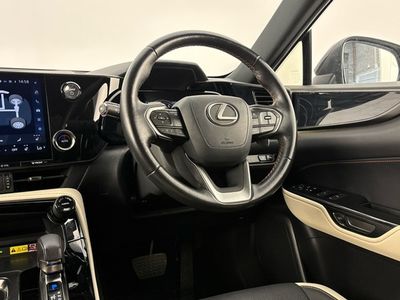 2023 Lexus NX 450H+