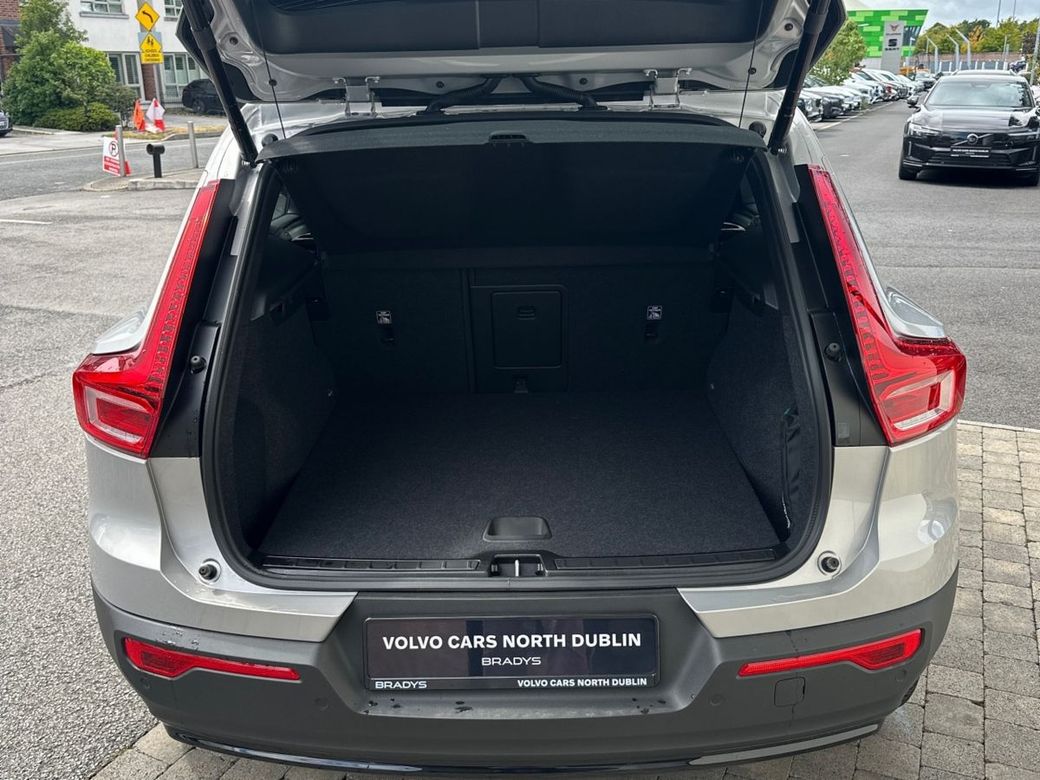 2026 Volvo XC40