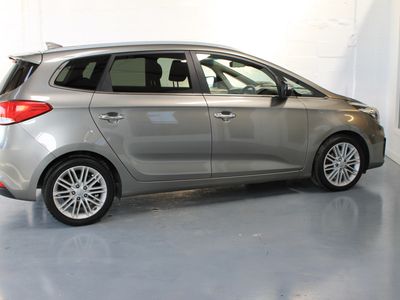 2017 Kia Carens