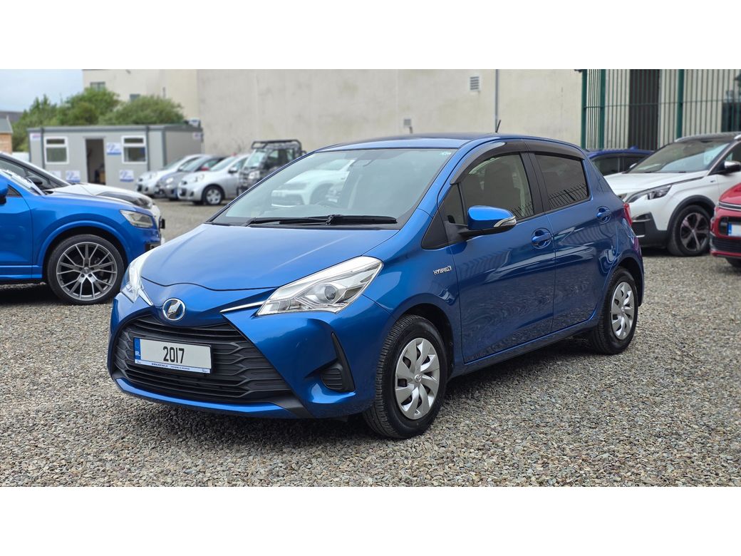 2017 Toyota Vitz