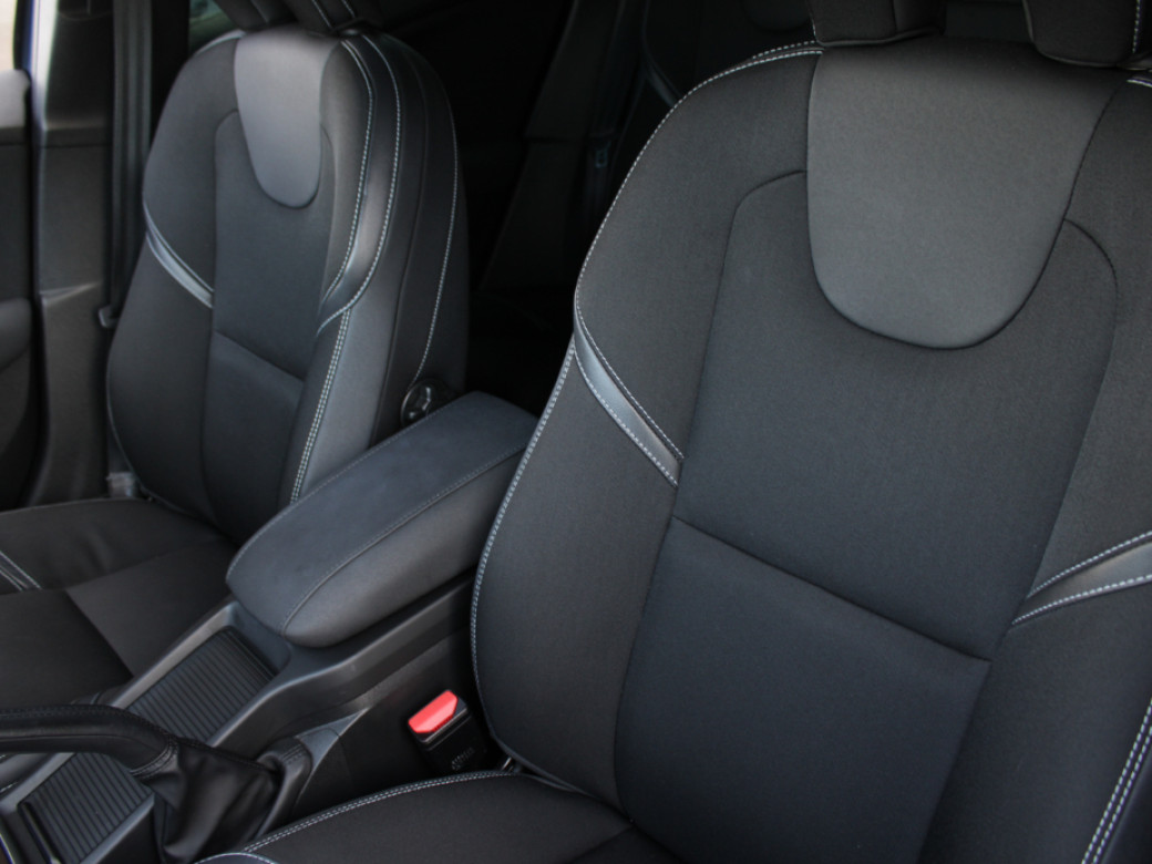 2019 Volvo V40