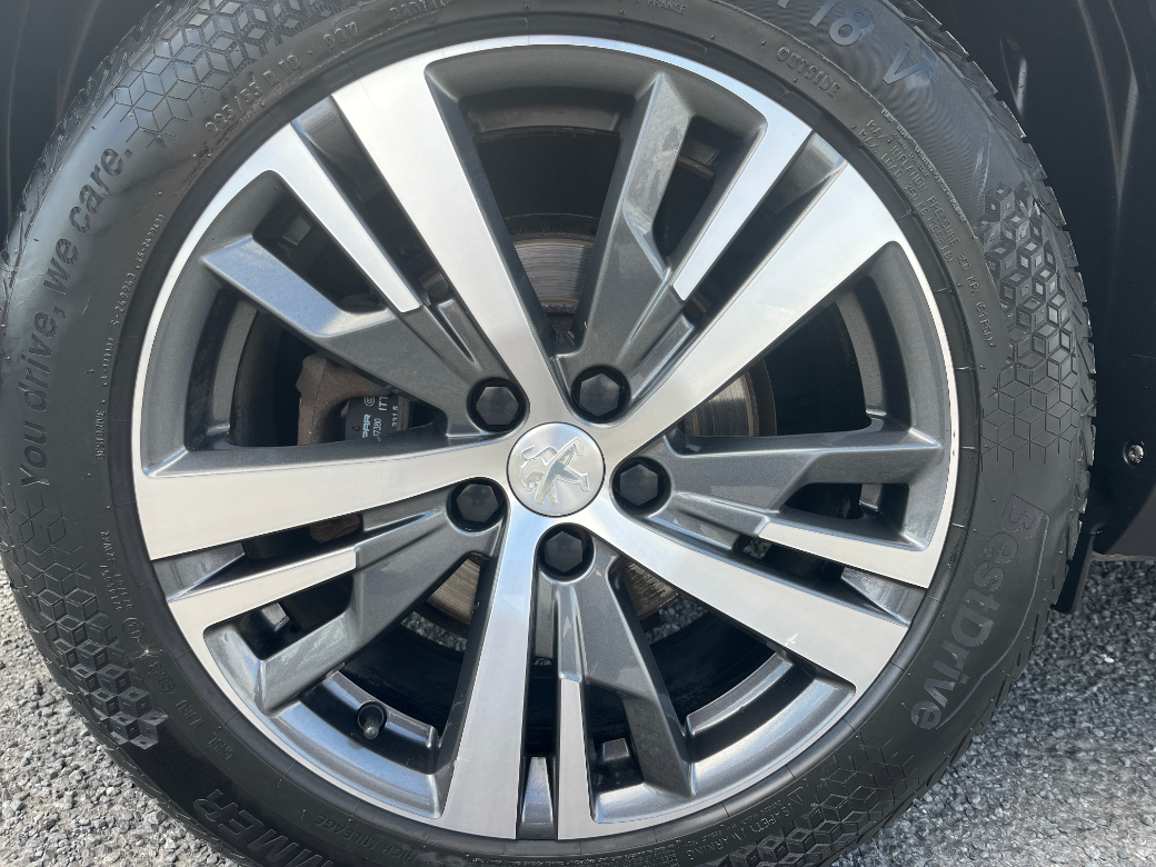 2022 Peugeot 5008