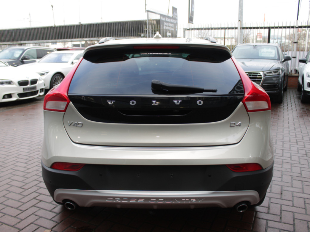 2018 Volvo V40 Cross Country