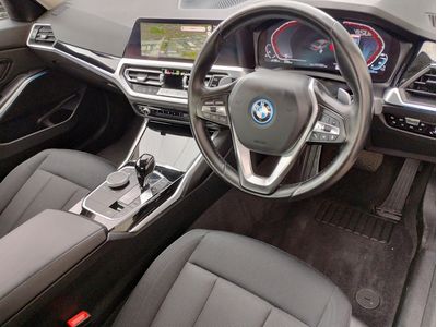 2021 BMW 330