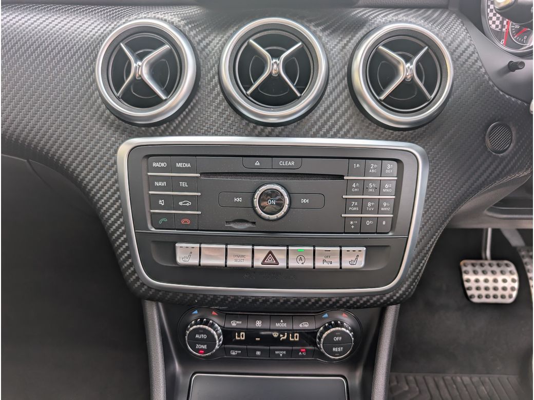 2017 Mercedes-Benz A 180