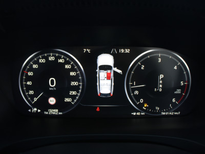 2019 Volvo V90 Cross Country