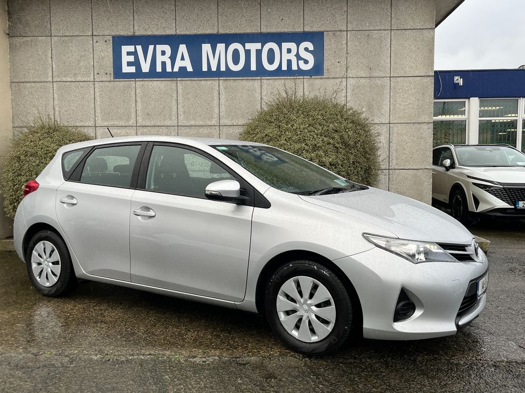2014 Toyota Auris