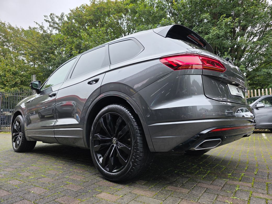 2022 Volkswagen Touareg