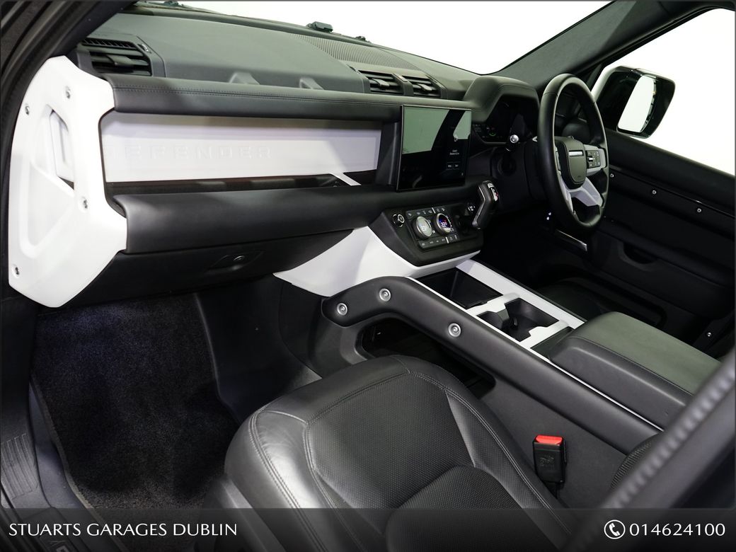 2025 Land Rover Defender