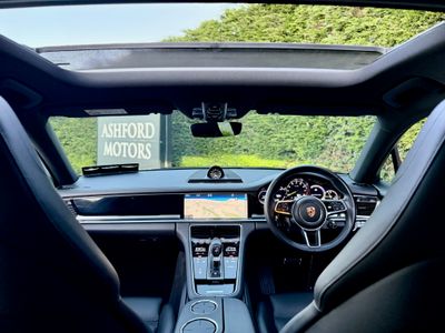 2018 Porsche Panamera