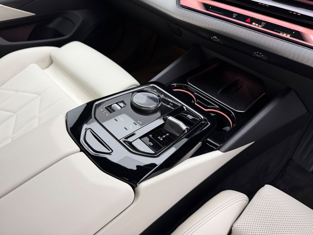 2024 BMW i5