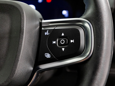 2023 Volvo XC40