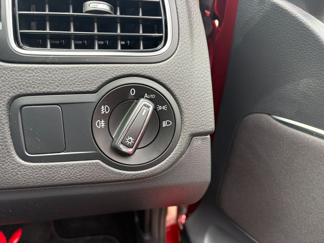 2016 Volkswagen Polo