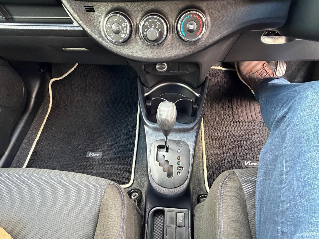 2016 Toyota Vitz