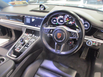 2017 Porsche Panamera