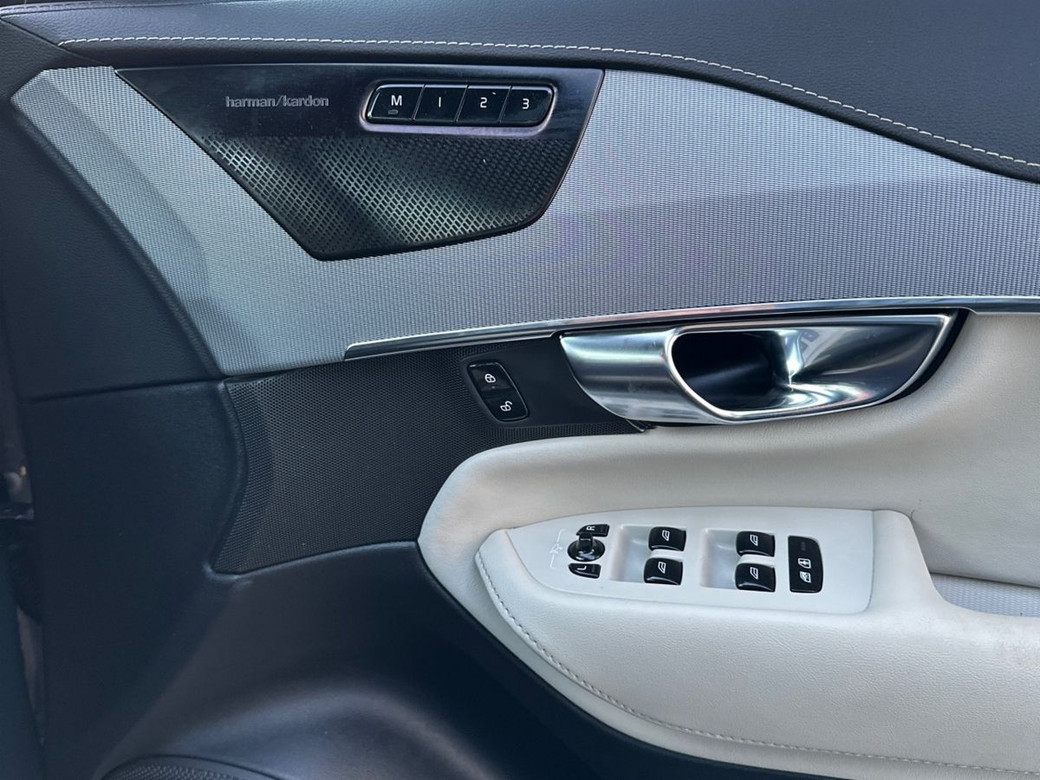 2021 Volvo XC90
