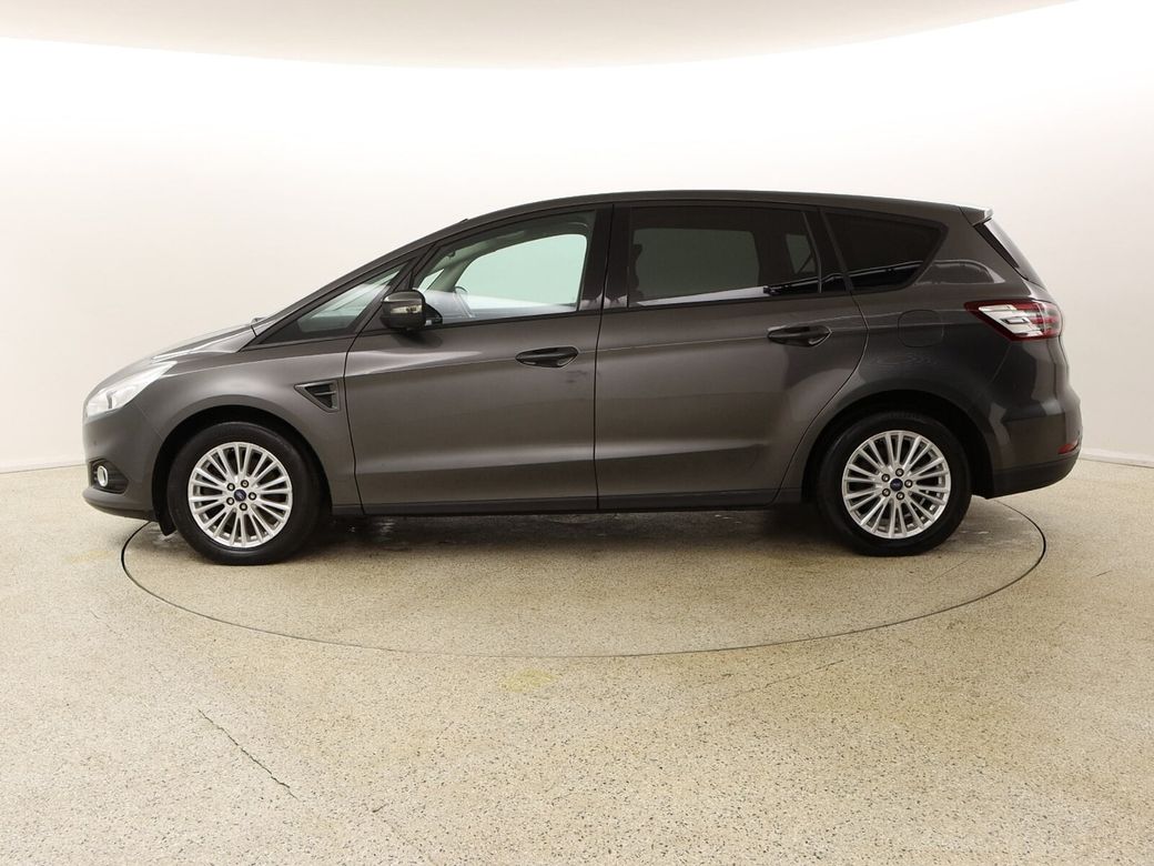 2017 Ford S-Max