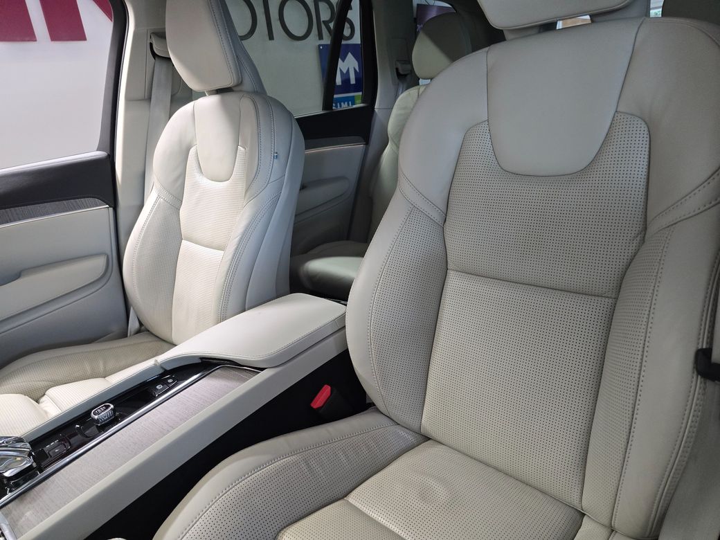 2023 Volvo XC90