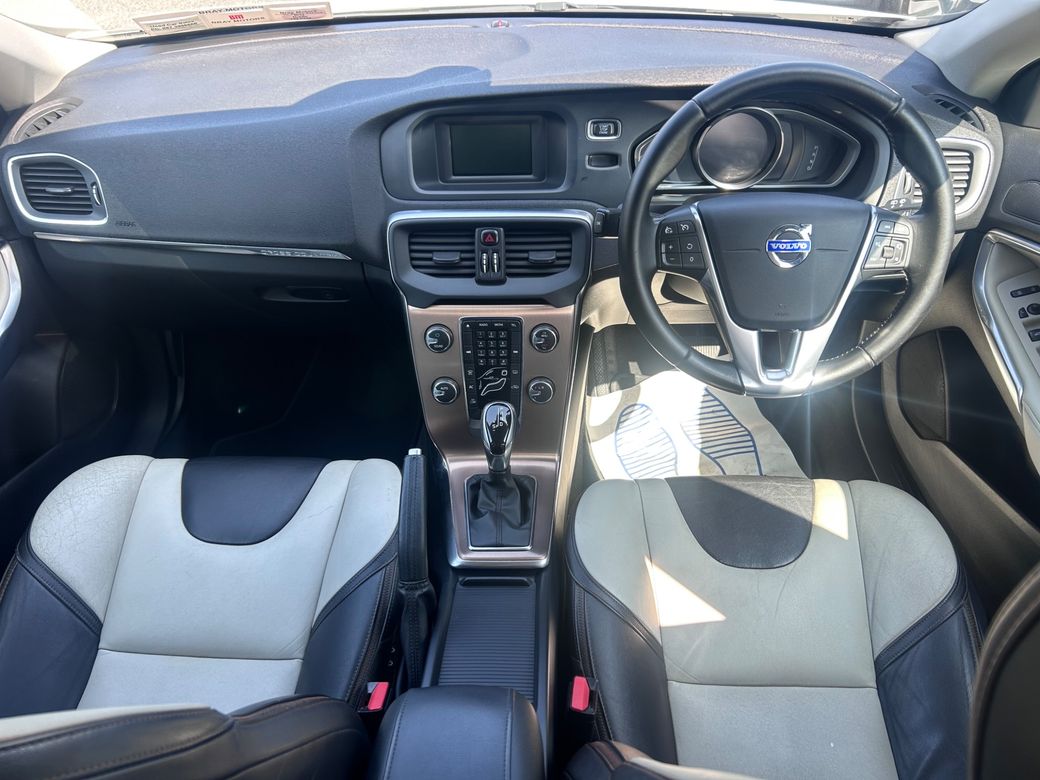 2014 Volvo V40