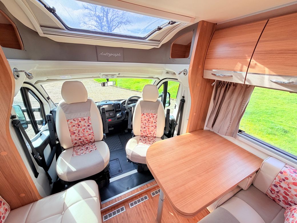 2014 BAILEY  APPROCH 745 LOW PROFILE MANUAL