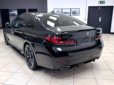 2023 BMW 520