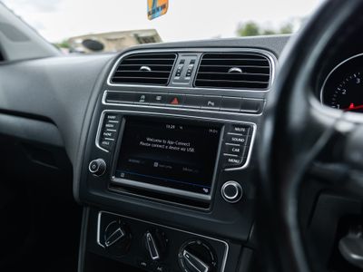 2018 Volkswagen Polo