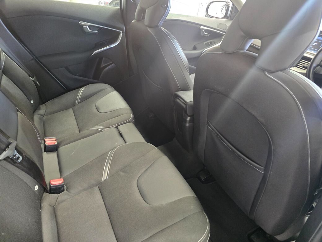2014 Volvo V40