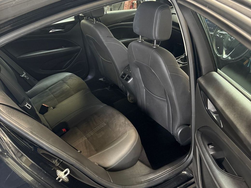 2022 Opel Insignia