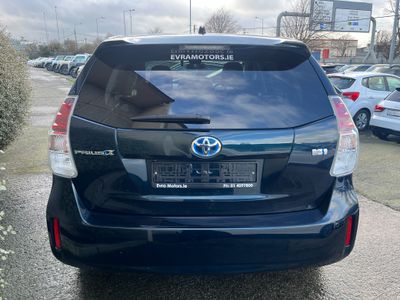2018 Toyota Prius Alpha