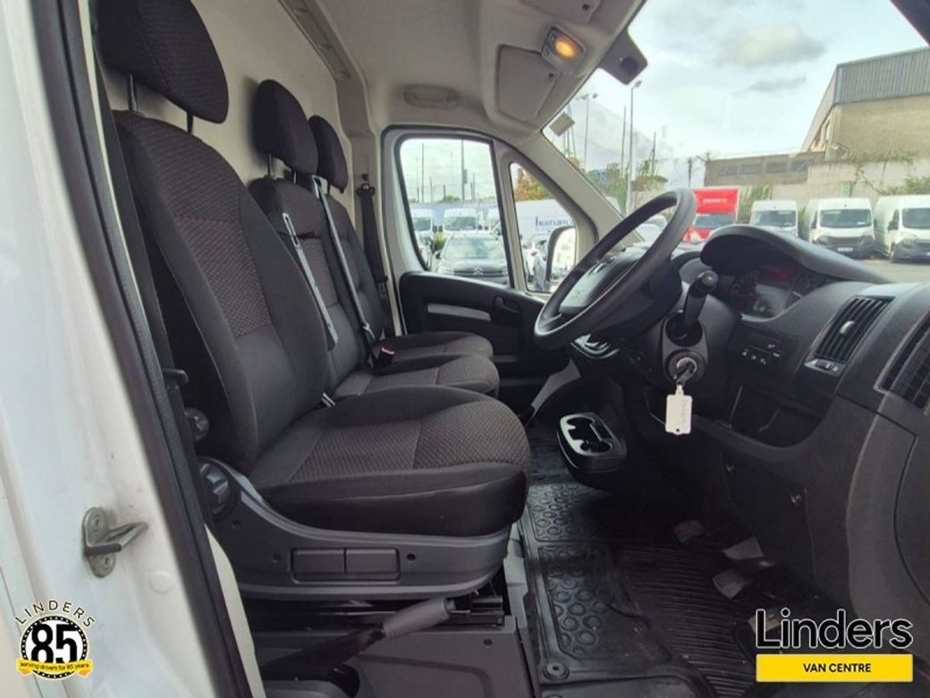 2023 Opel Movano