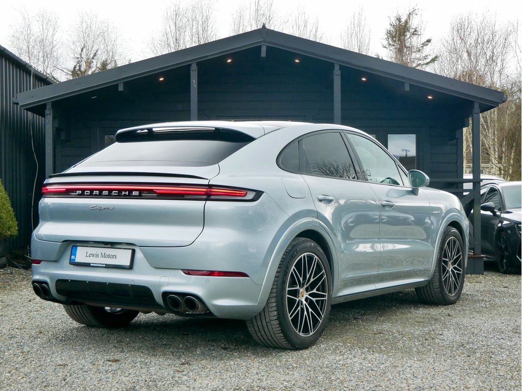2024 Porsche Cayenne