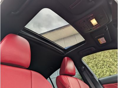 2020 Lexus IS 300h