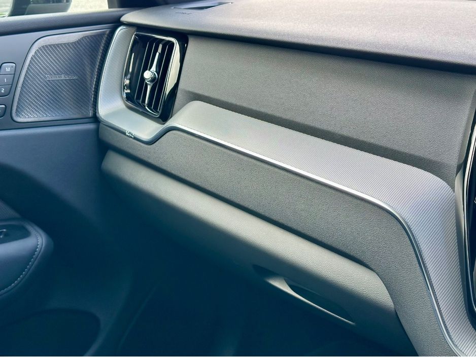 2025 Volvo XC60